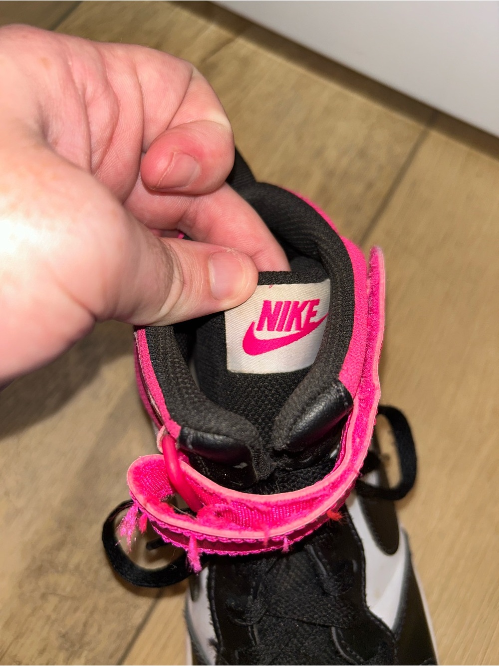 Nike Court Borough Mid 2 GS Youth Shoes Size 6.5Y Fierce Pink HV0933-100 - Picture 7 of 9